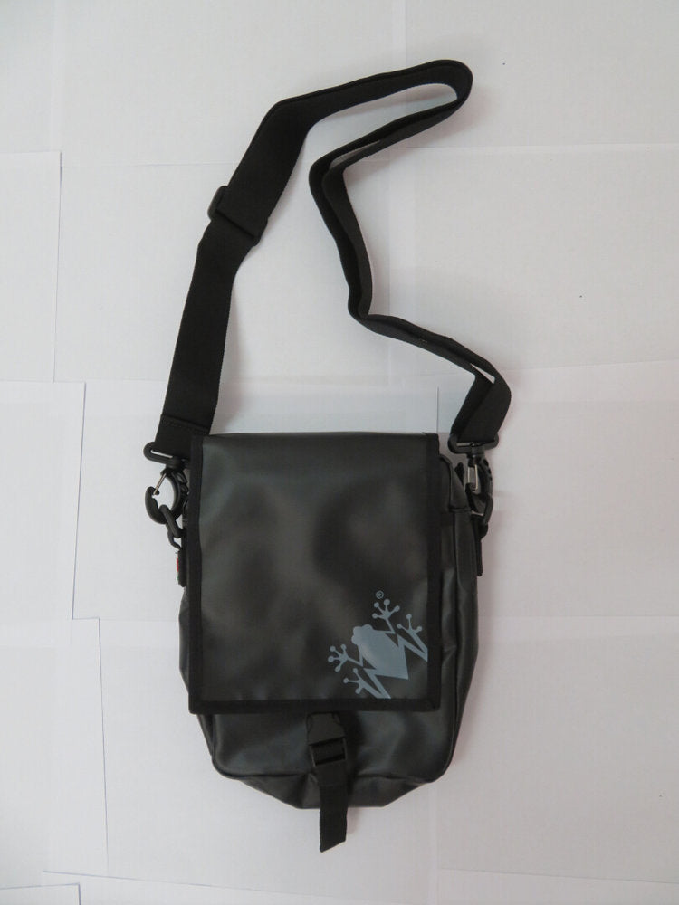 Amphibious Frog Borsa a tracolla impermeabile